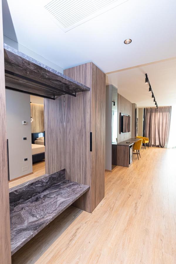 Esbjerg Hotel Vlorë 외부 사진