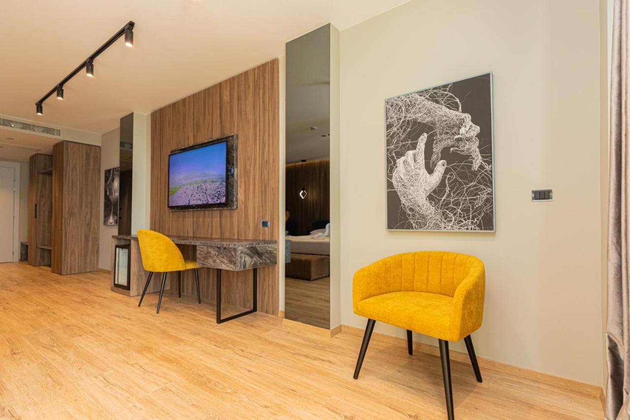 Esbjerg Hotel Vlorë 외부 사진
