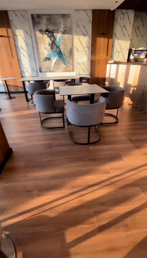 Esbjerg Hotel Vlorë 외부 사진